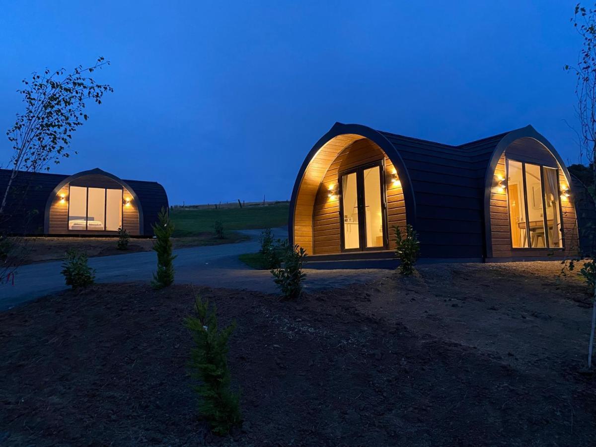 The Vu Snugs Hotel Bathgate Buitenkant foto